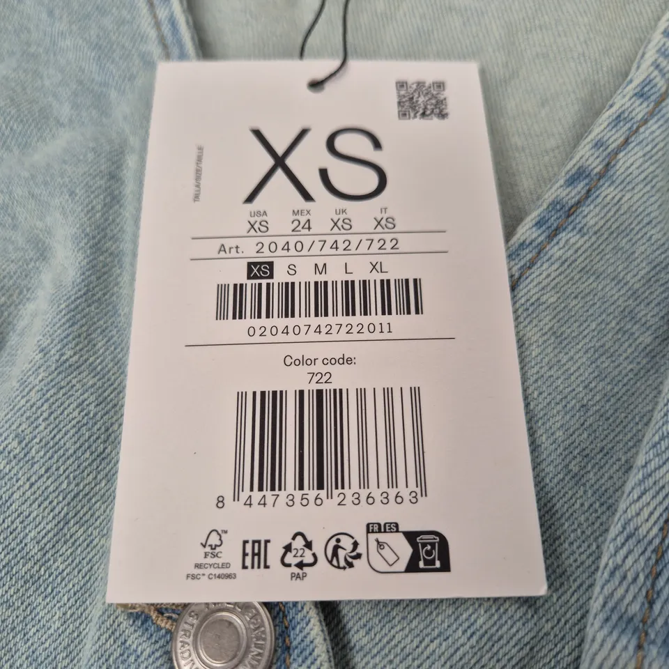 STRADIVARIUS DENIM TOP – LIGHT WASH, XS (UK)