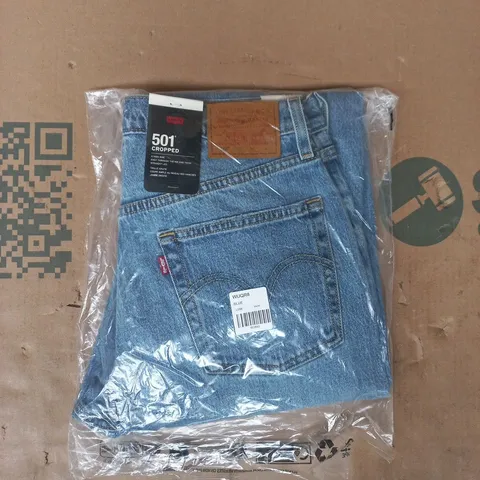 BAGGED LEVIS 501 CROPPED JEANS IN BLUE SIZE 30/30