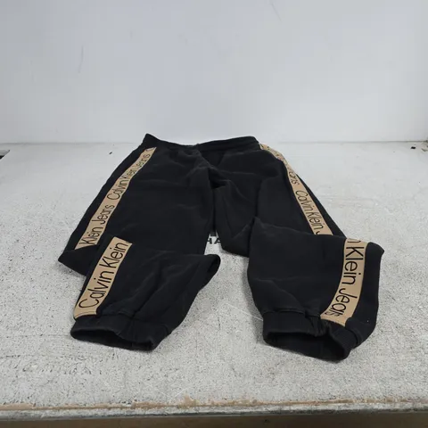 CALVIN KLEIN JEANS BLACK JOGGERS MEDIUM