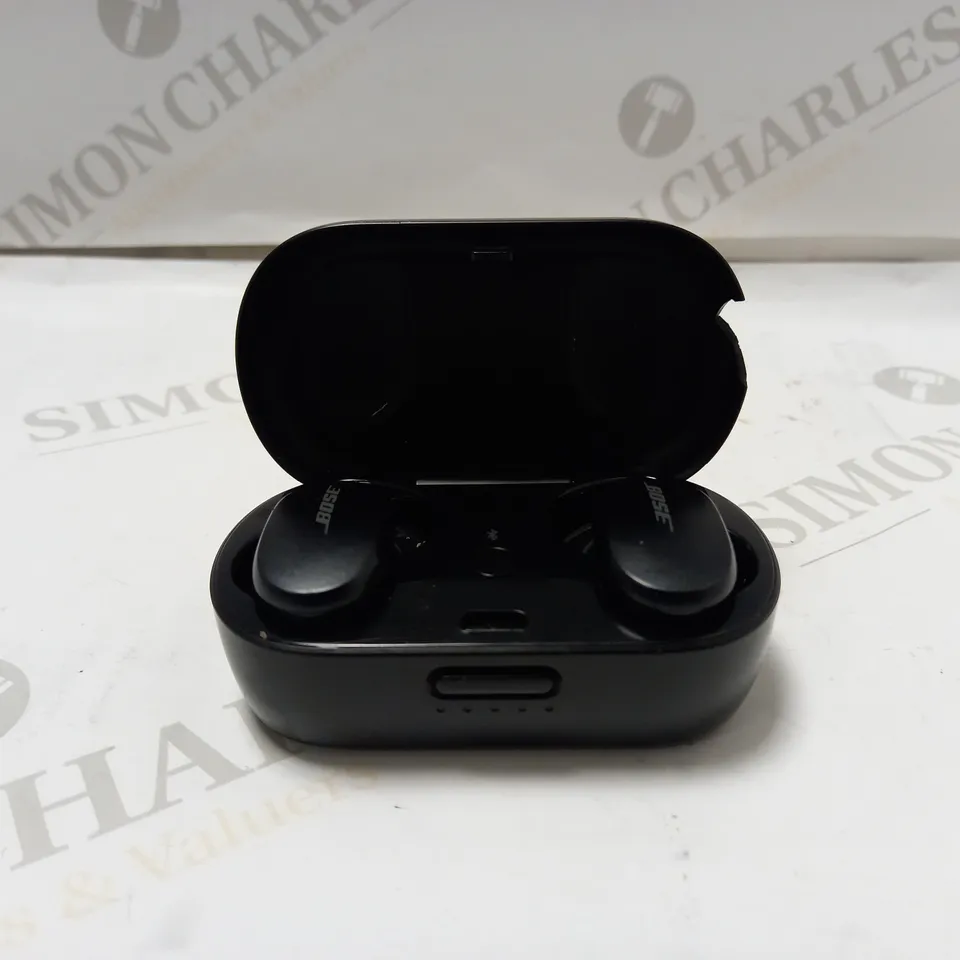 BOSE QUIETCOMFORT EARBUDS NOISE CANCELLING HEADPHONES