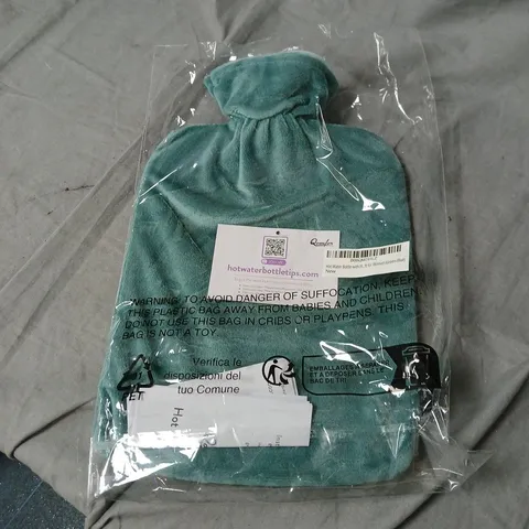 BOX OF ASSORTED HOUSEHOLD ITEMS INCLUDING  AUTOMATIC SOAP DISPENSER, TEAL HOT-WATER BOTTLE 