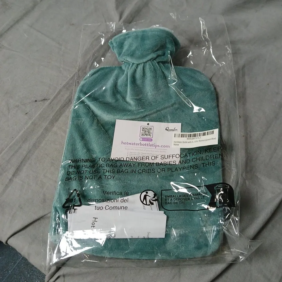 BOX OF ASSORTED HOUSEHOLD ITEMS INCLUDING  AUTOMATIC SOAP DISPENSER, TEAL HOT-WATER BOTTLE 