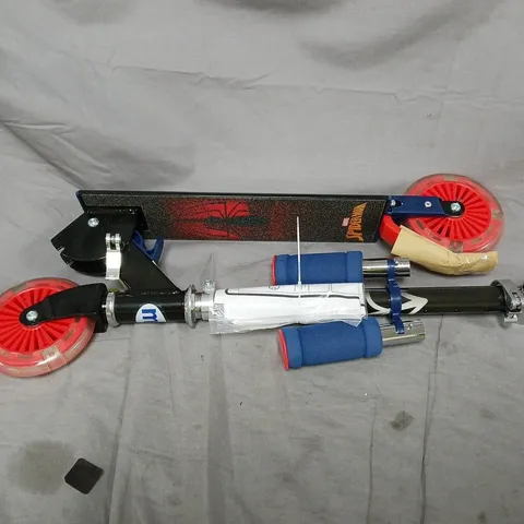 SPIDERMAN FOLDING INLINE SCOOTER WITH LED WHEELS