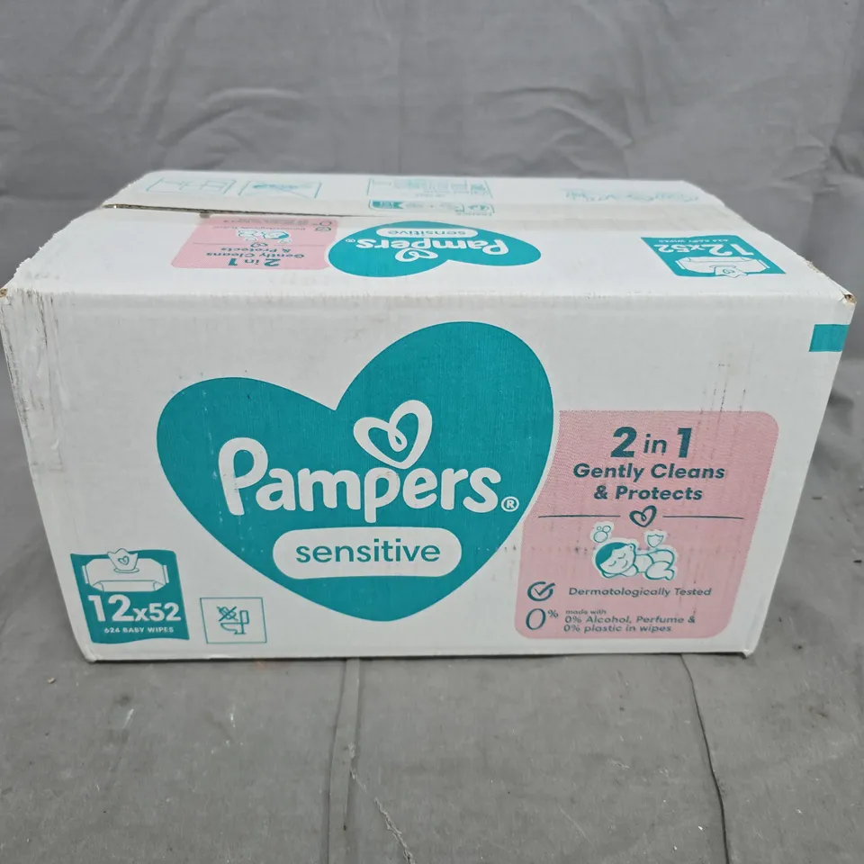 PAMPERS SENSITIVE BABY WIPES – 12 X 52