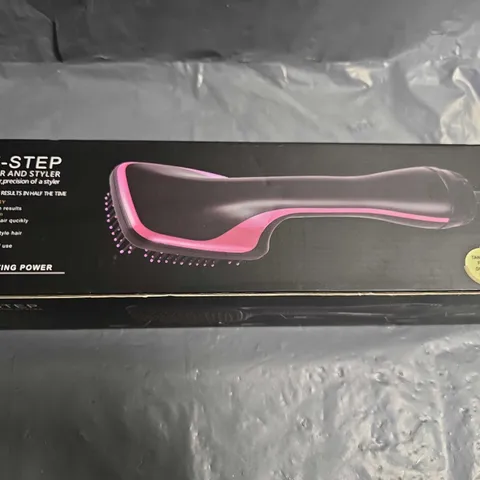 BOXED ONE STEP HAIR DRYER AND STYLER