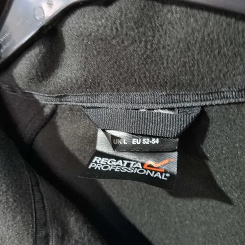 REGATTA PROFESSIONAL JACKET – UK L (EU 52-54)