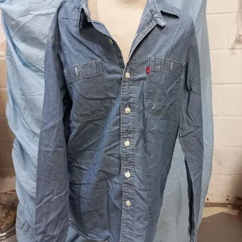 LEVI'S LONG SLEEVE BUTTON-UP SHIRT IN BLUE SIZE MEDIUM