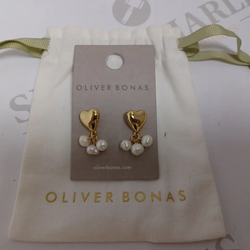 OLIVER BONAS ESME MINI GOLD HEART EARRINGS