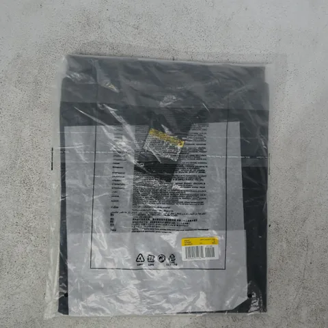 BAGGED NIKE NSW AIR MAX GRAPHIC T-SHIRT IN BLACK SIZE SMALL