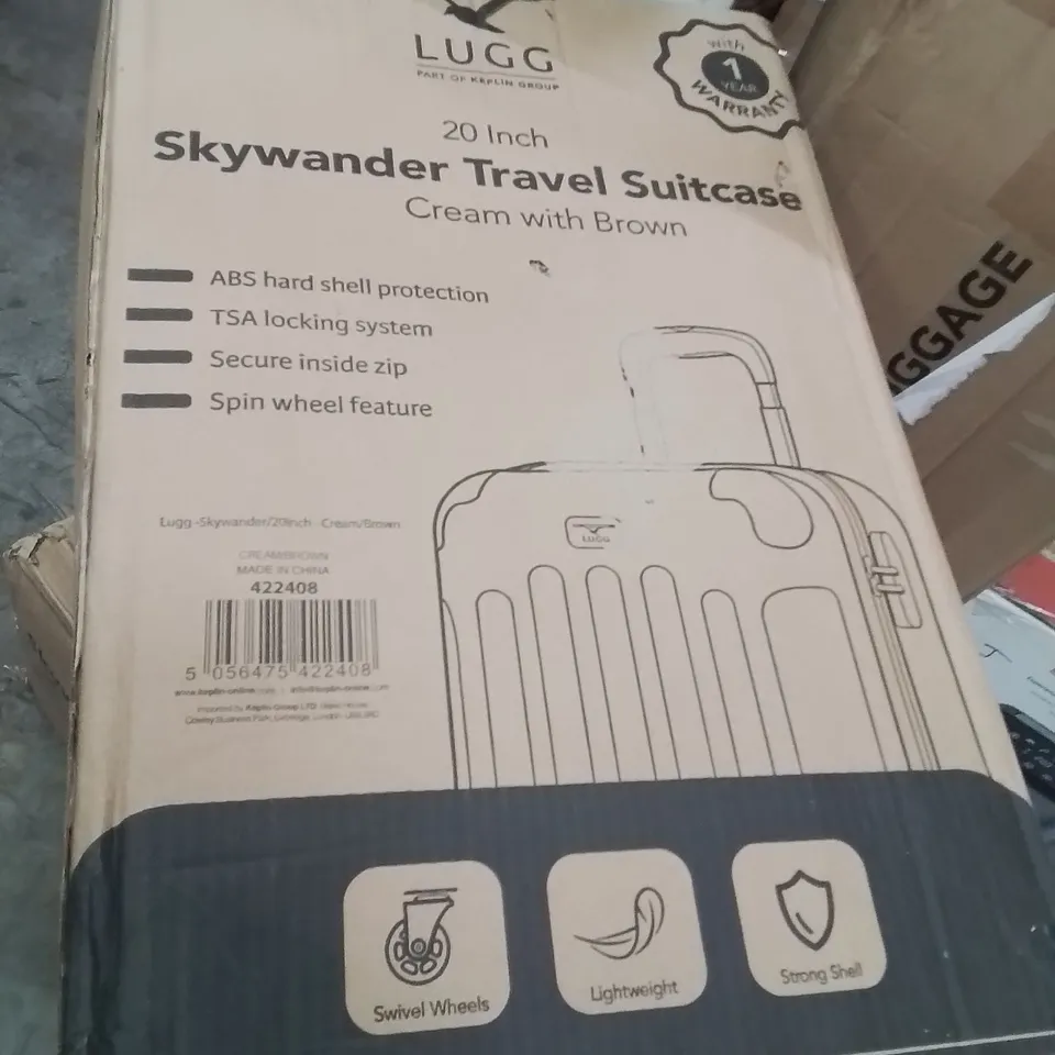 BOXED LUGG 20INCH SKYWANDER TRAVEL SUITCASE CREAM AND BROWN 