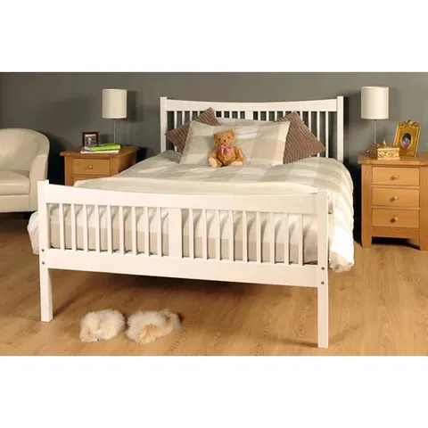 BOXED PILAR DOUBLE BED FRAME