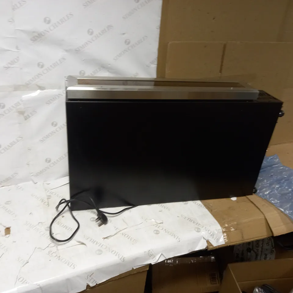 RUSSELL HOBBS FREESTANDING OR INTERGRATED COOLER 