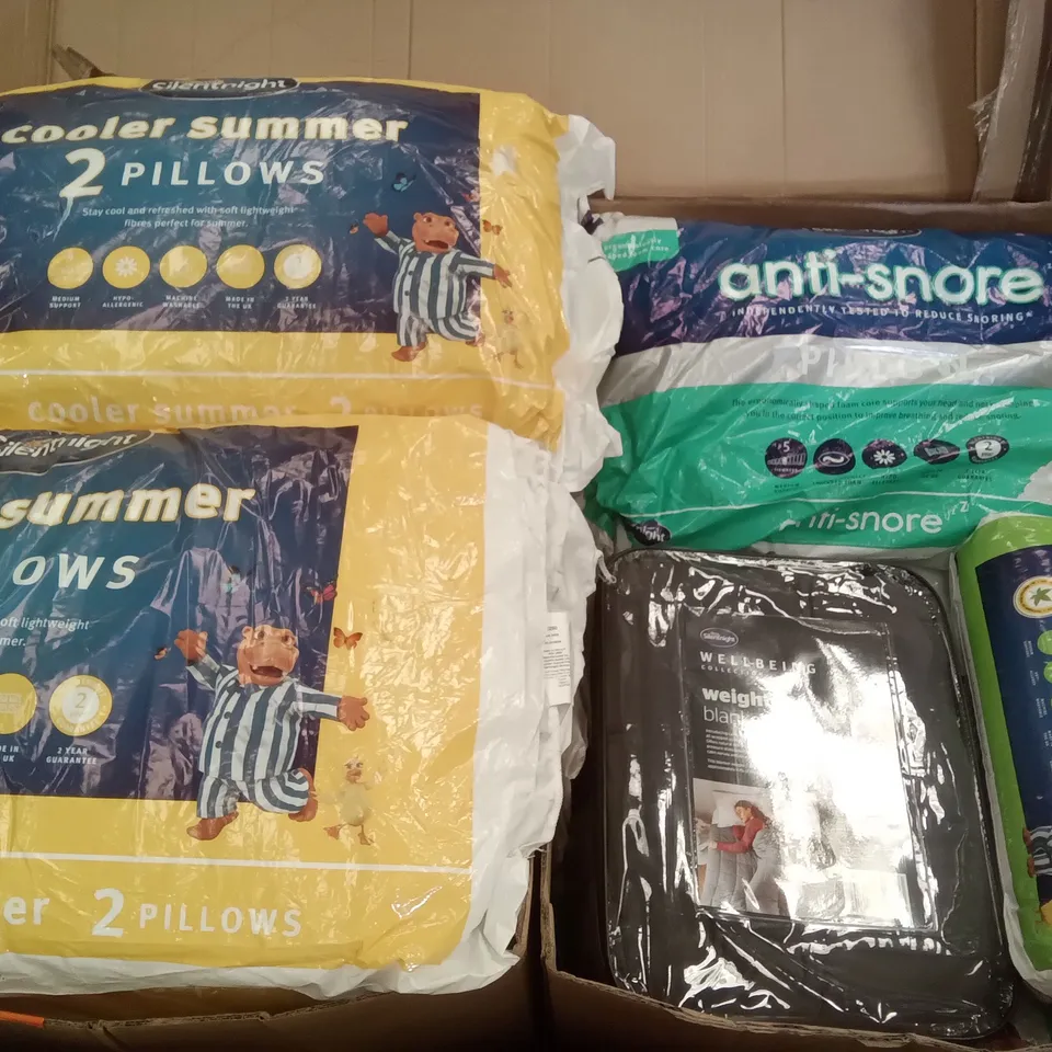 PALLET OF ASSORTED BEDDING INCLUDING SILENTNIGHT WEIGHTED BLANKET, ANTI-SNORE PILLOW, COOLER SUMMER PILLOWS, ANTI-ALLERGY PILLOWS