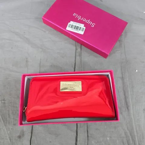 SUPERBIA ITALY RED PATENT LEATHER WALLET WITH GOLD PLATE – BOXED