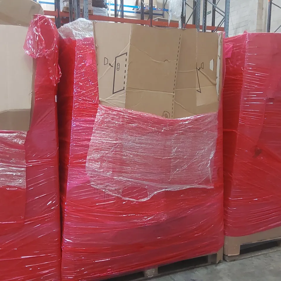 PALLET CONTAINING A LARGE QUANTITY OF ASSORTED ITEMS INCLUDING: BABY UPSEAT, BABY FITNESS BLANKET, BABY PLAY MAT, WATER TABLE, MEMORY FOAM MATTRESS TOPPER ECT