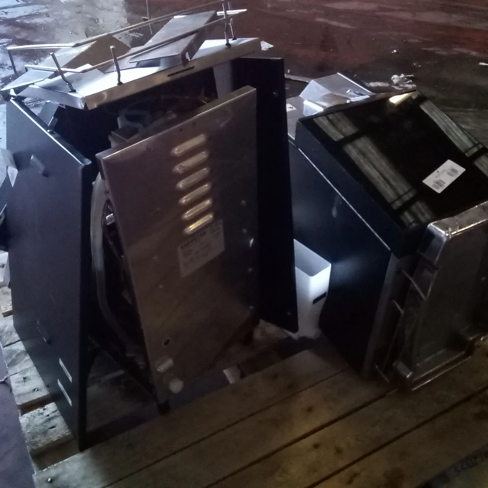 PALLET CONTAINING 2 COFFEETEK VITRO 4GB COFFEE MACHINES