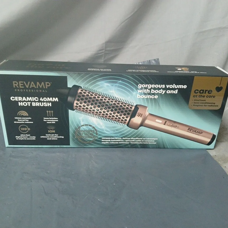 REVAMP CERAMIC 40MM HOT BRUSH BOXED