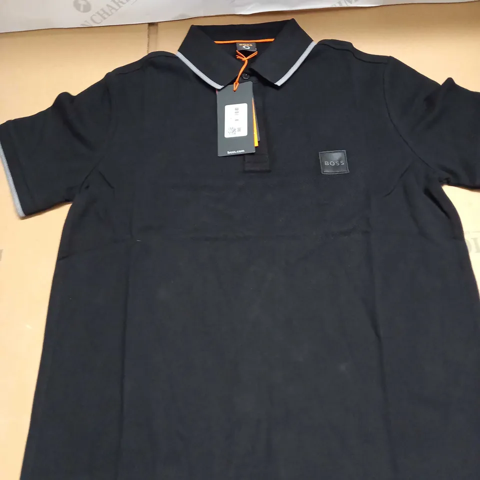 MENS HUGO BOSS POLO SHIRT SIZE S