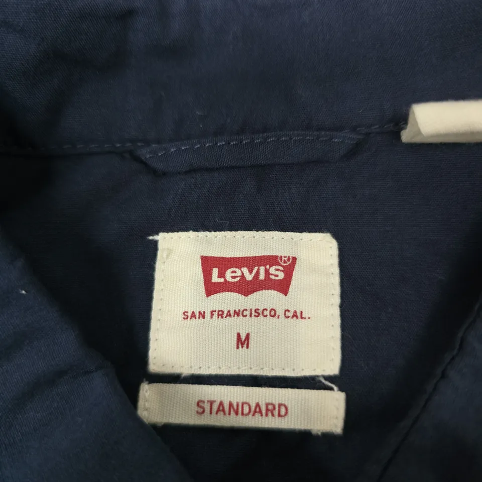 LEVI'S THE ONE POCKET SHIRT – NAVY, SIZE M (MEDIUM) – STANDARD FIT