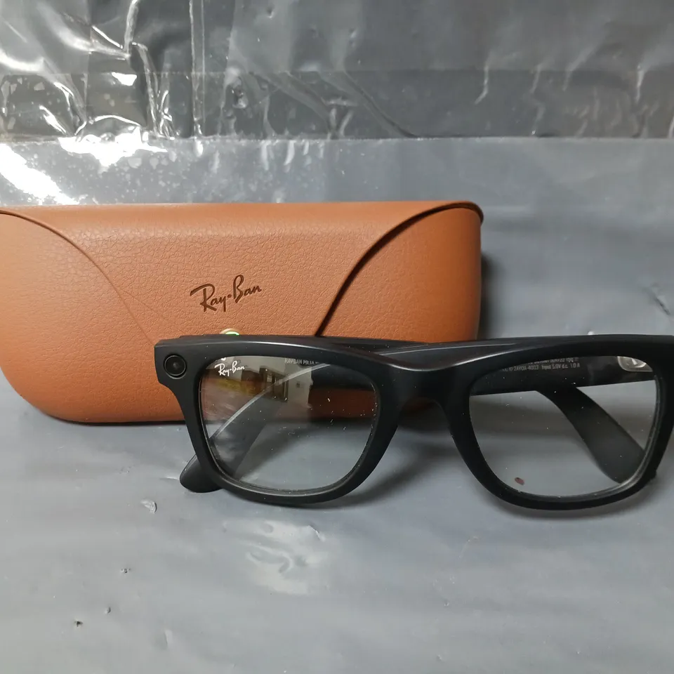 RAY-BAN META WAYFARER GLASSES - MATTE BLACK