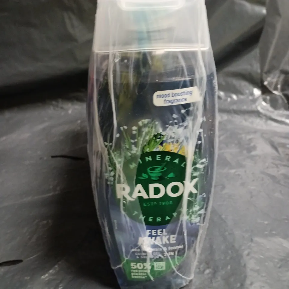 RADOX 6-PACK OF FEEL WAKE 450ML SHOWER GELS