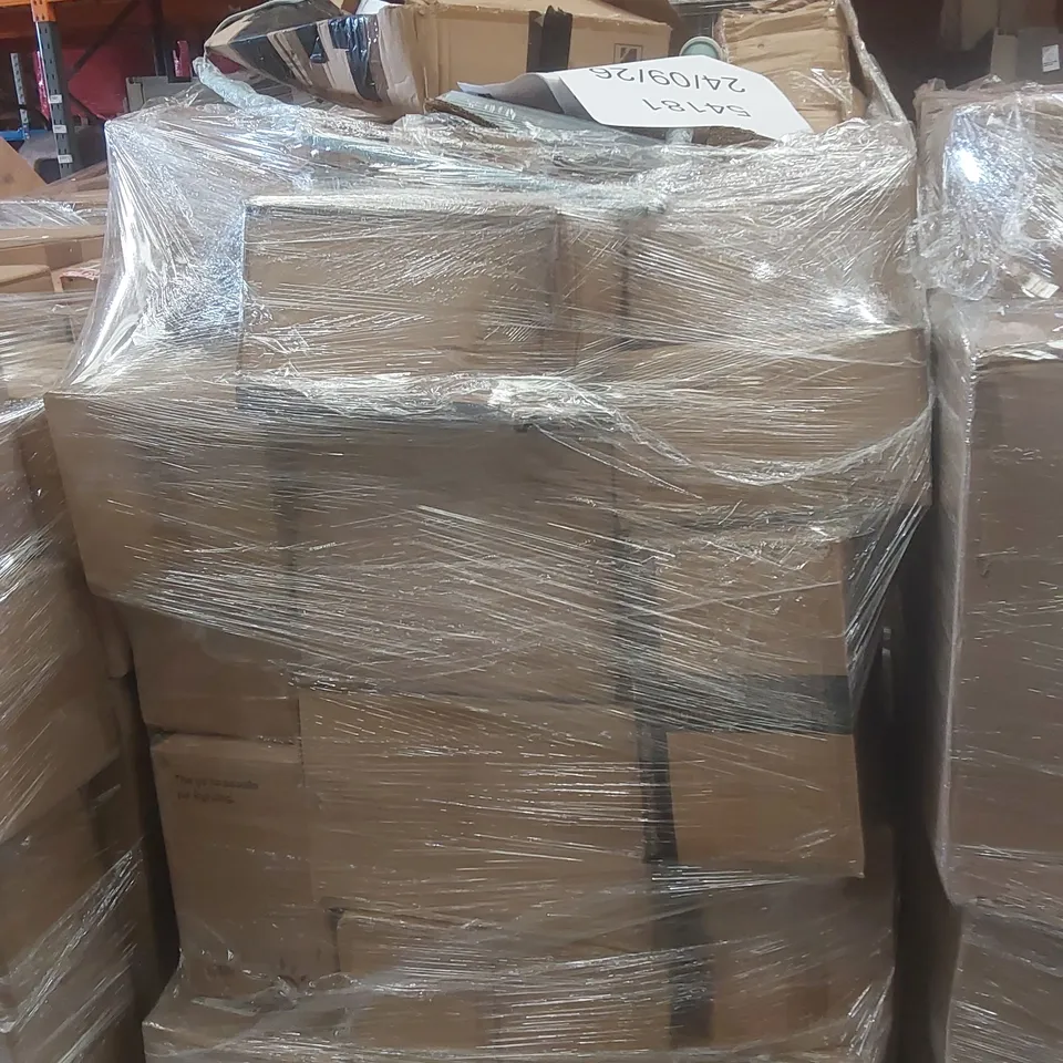 PALLET CONTAINING A VERY LARGE QUANTITY OF ASSORTED DESIGNER LIGHTING PRODUCTS