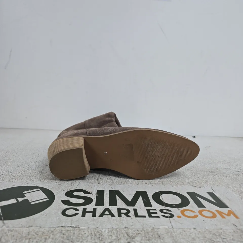 NEXT WOMEN'S BOOTS – TAUPE SUEDE, UK 8 (EU 41)