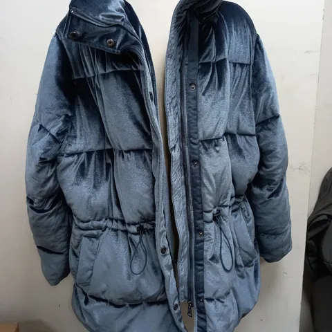 JD WILLIAMS QUILTED OVERCOAT IN SHINY BLUE/GREY - UK 30