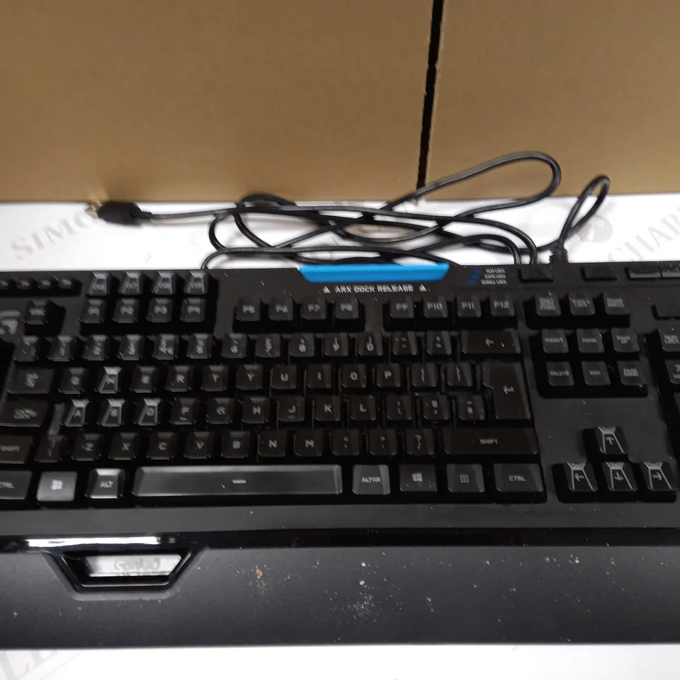 LOGITECH G910 ORION SPECTRUM KEYBOARD 