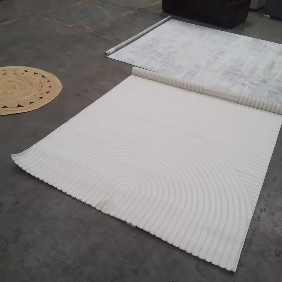 PALLET OF APPROXIMATELY 20 QUALITY DESIGNER RUGS