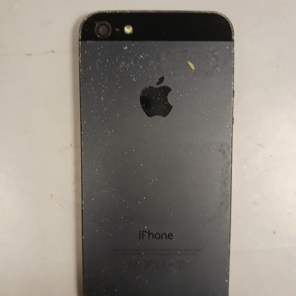 APPLE IPHONE 5 SMARTPHONE  