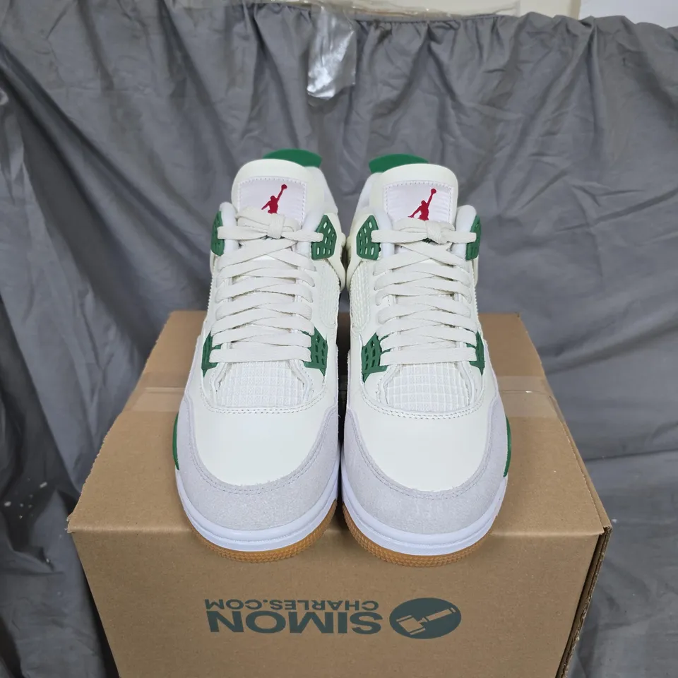 NIKE AIR JORDAN 4 RETRO WHITE/GREEN SNEAKERS - UK 7 UNBOXED