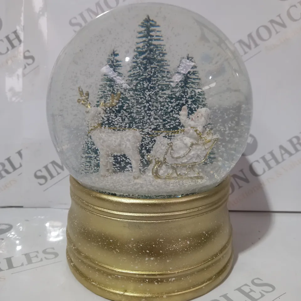 BOXED SANTA EXPRESS CHRISTMAS CHARACTER MUSICAL WATER SPINNER - SANTA