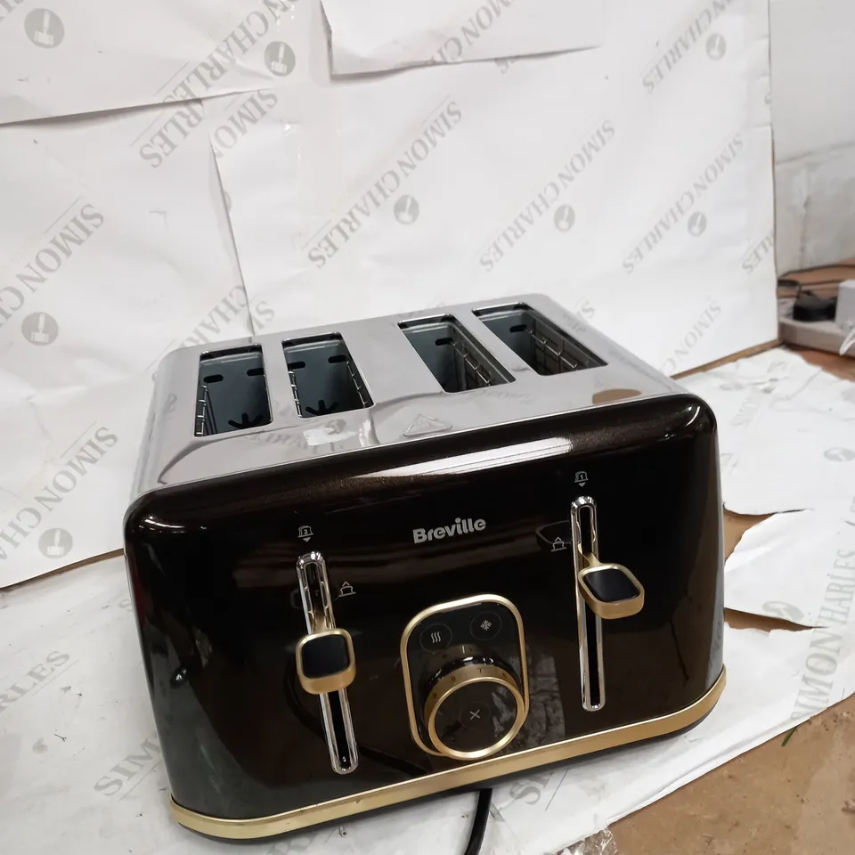 BREVILLE AURA 4 SLICE TOASTER