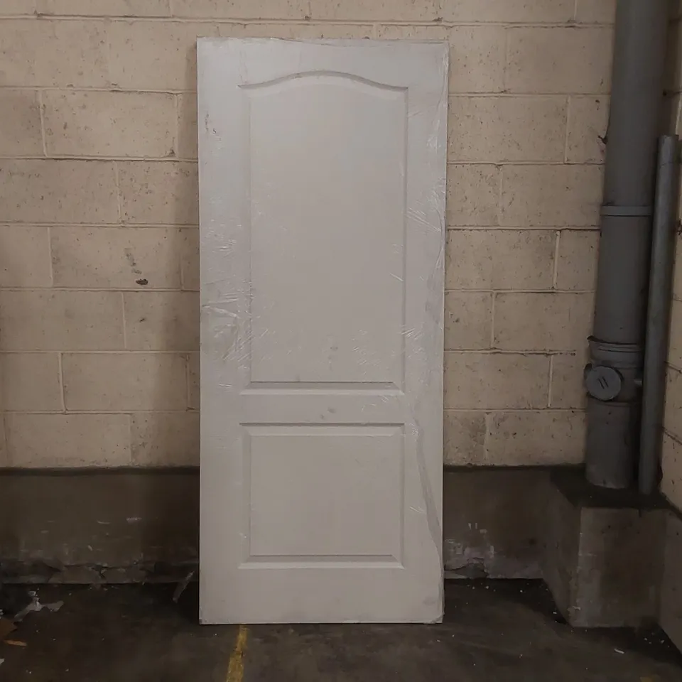 SOLID WOOD INTERNAL DOOR - APPROXIMATELY 198.7 x 84cm