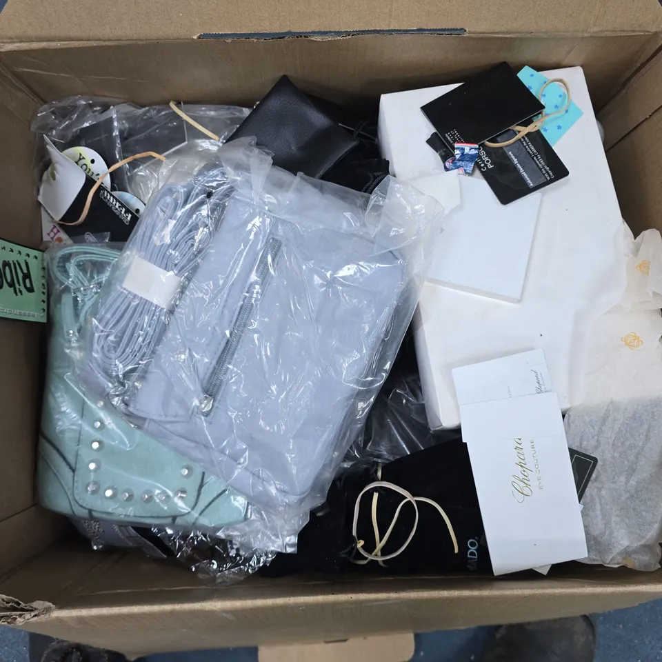 APPROXIMATELY 20 ASSORTED ITEMS TO INCLUDE TROUSERS, HANDBAG, SUNGLASSES, ETC