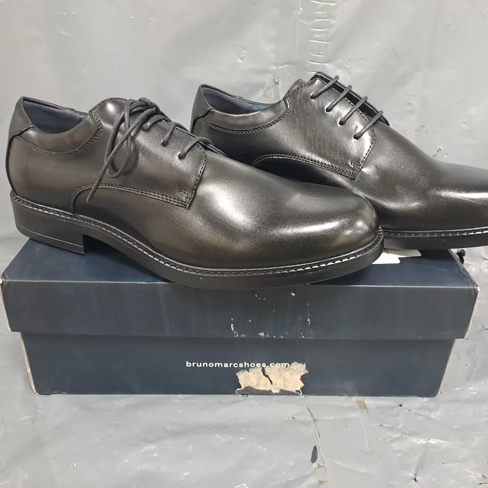 BOXED PAIR OF BRUNO MARC LACE UP SHOES IN BLACK SIZE UK 8.5