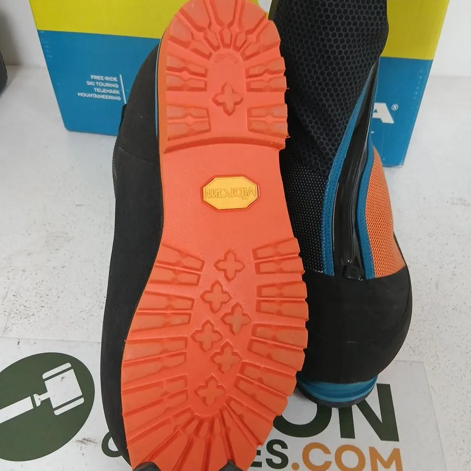 SCARPA PHANTOM 8000 MOUNTAINEERING BOOTS – BLACK/ORANGE, EU 42 (UK 8)