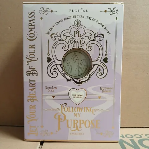 P.LOUISE FOLLOWING MY PURPOSE BRUSH SET