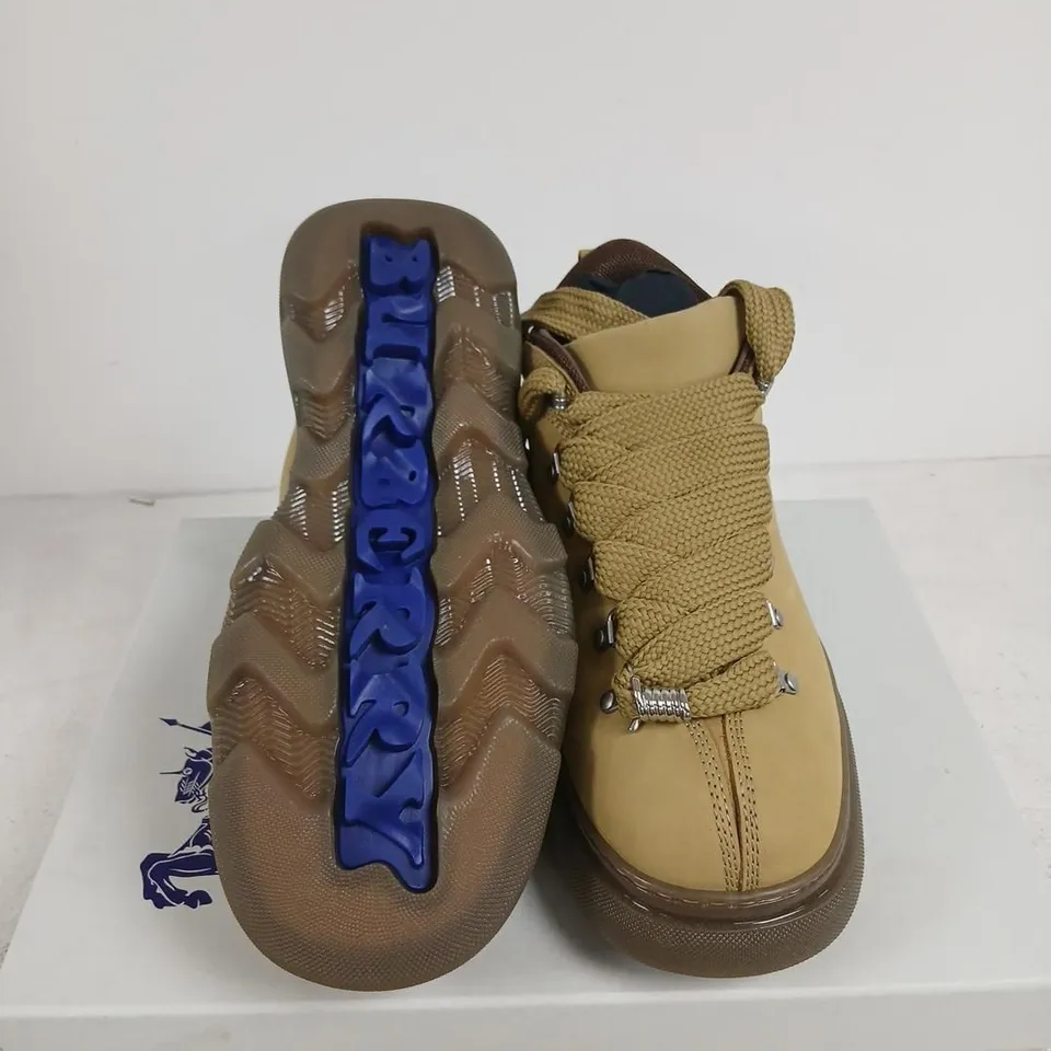 BURBERRY TAN LEATHER HIKING BOOTS – UK 11 (EU 45)