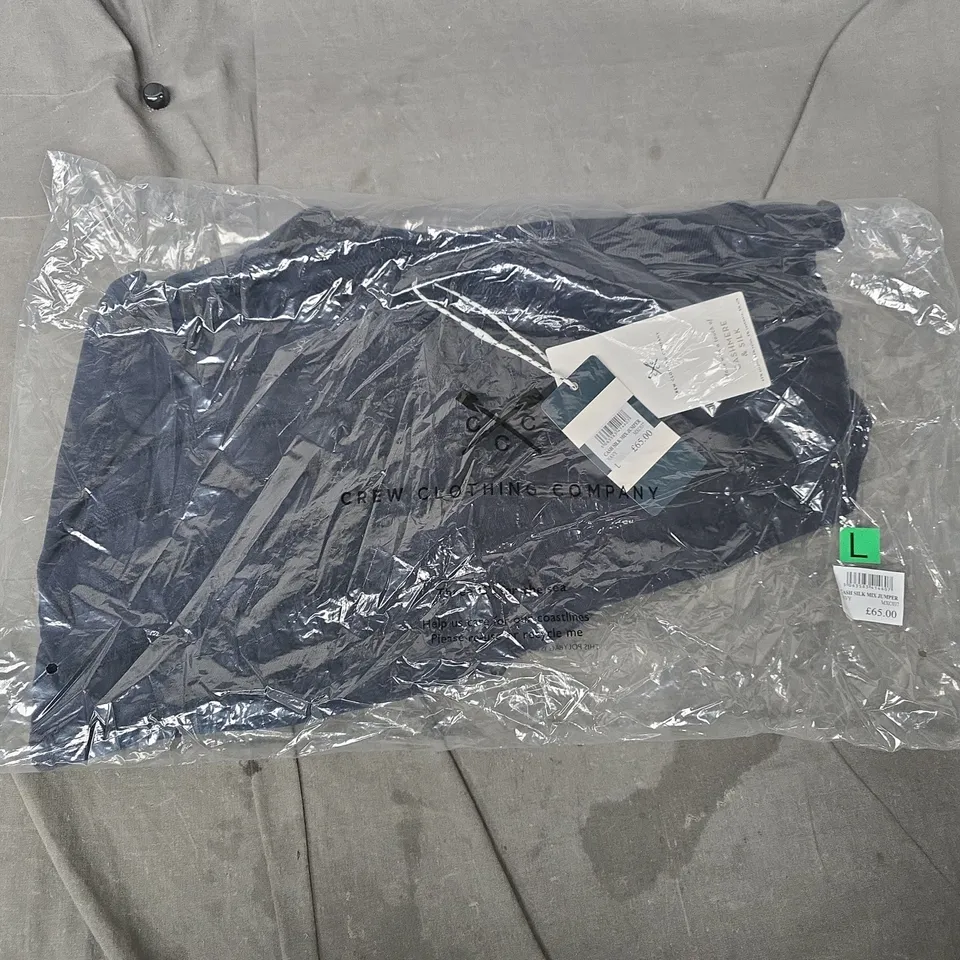 BAGGED CREW CLOTHING COMPANY CASH SILK MIX JUMPER IN NAVY - LARGE