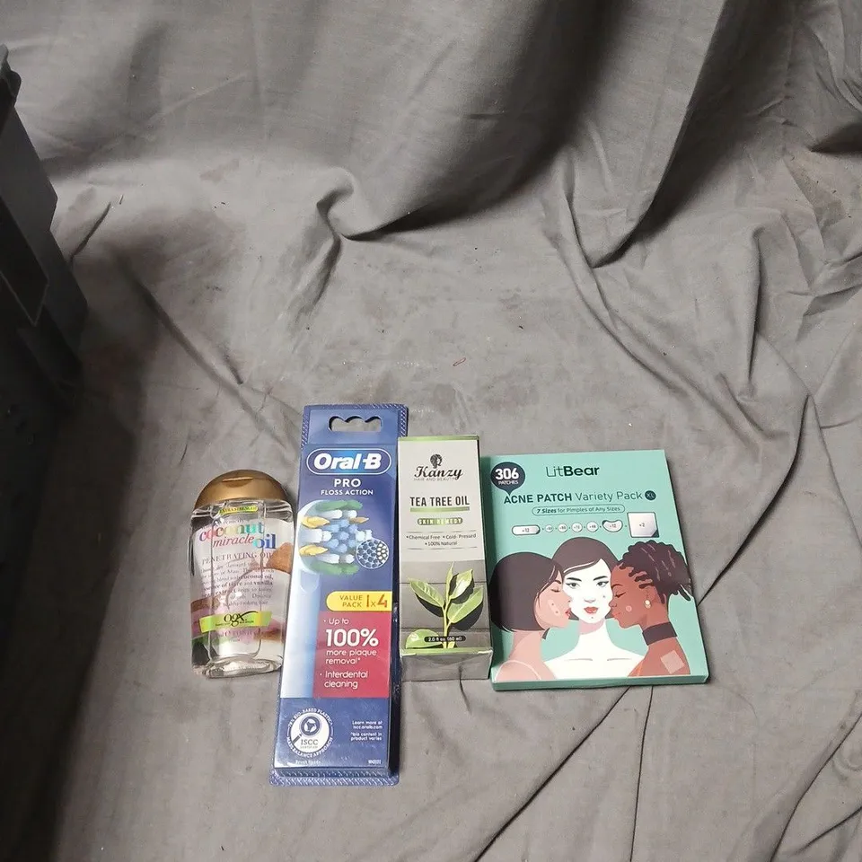 APPROXIMATELY 30 ITEMS INCLUDING ASSORTED HEALTH & BEAUTY CARE ITEMS – ORAL-B FLOSS, TEA TREE OIL, ACNE PATCHES & AVEENO OIL SPRAY.