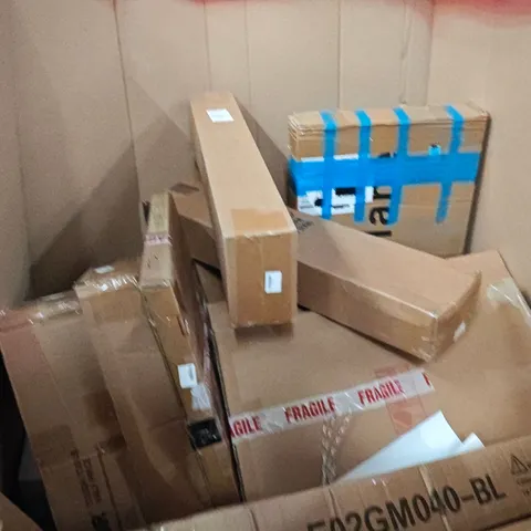 PALLET OF ASSORTED HOUSEHOLD GOODS AND PRODUCTS TO INCLUDE; VANITY MIRROR,DESK, PHOTO FRAME