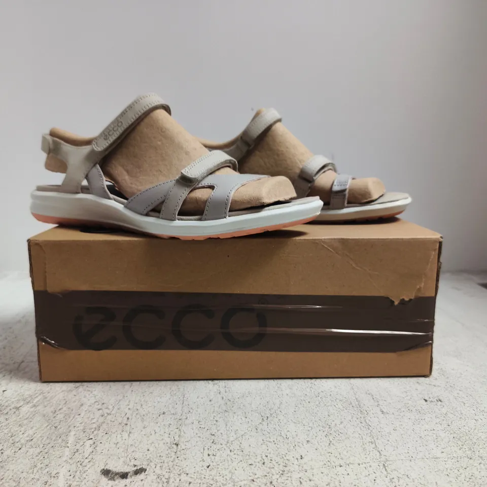 BOXED PAIR OF ECCO CRUISE II SANDALS IN GRAVEL SIZE UK 6