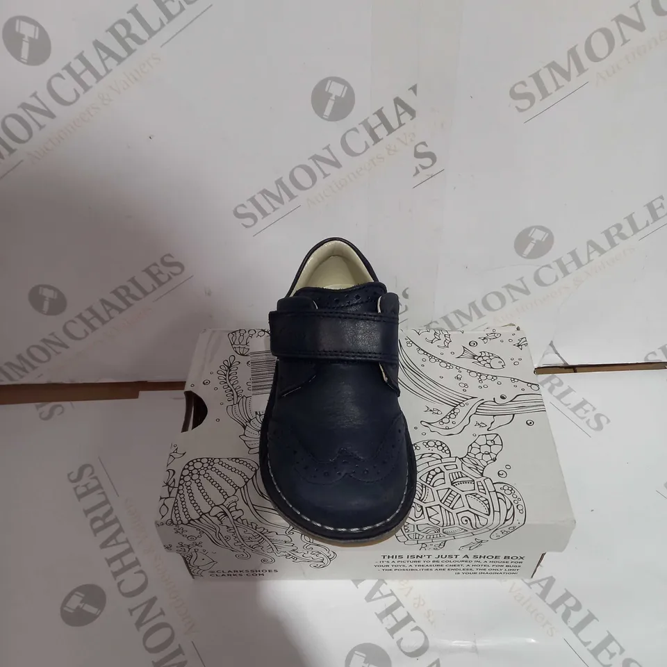 CLANKS COMET LONG T NAVY LEATHER UK 7.5