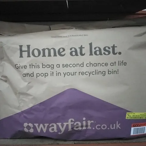 BAGGED FAUX 60CM PLASTIC WREATH