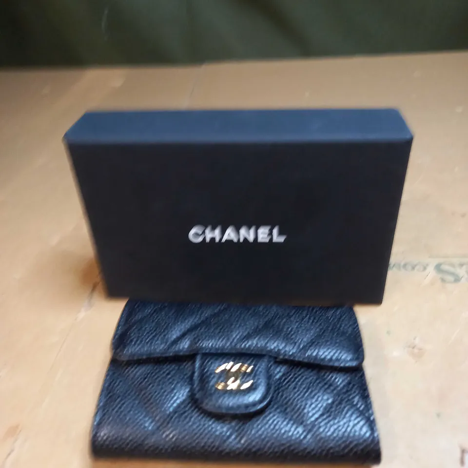 COCO CHANEL QUILTED LEATHER PURSE 