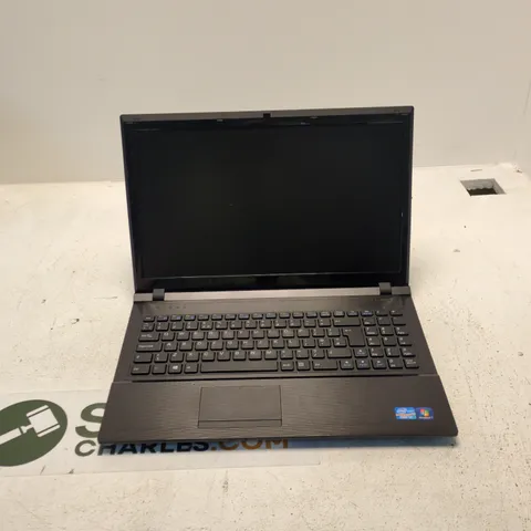 RM NOTEBOOK 320 UK LAPTOP – BLACK, I3-3110M FAULTY BATTERY