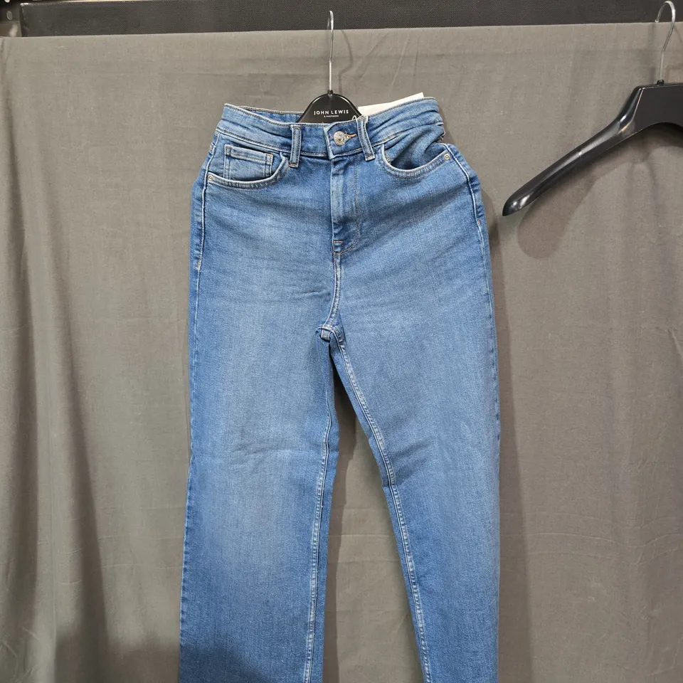 BOX OF APPROXIMATELY 25 CLOTHING ITEMS INCLUDING: VILLA LONG DRESS, ONLY BLUE DENIM HANNAH AND PINK OBSESSION GILLET.