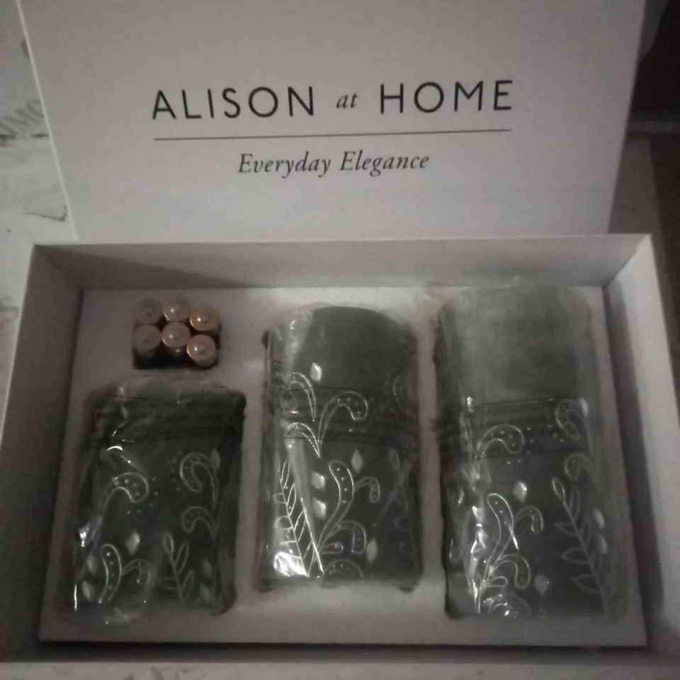 BOXED ALISON CORK SET OF PRE LIT FLAMELESS CANDLES 
